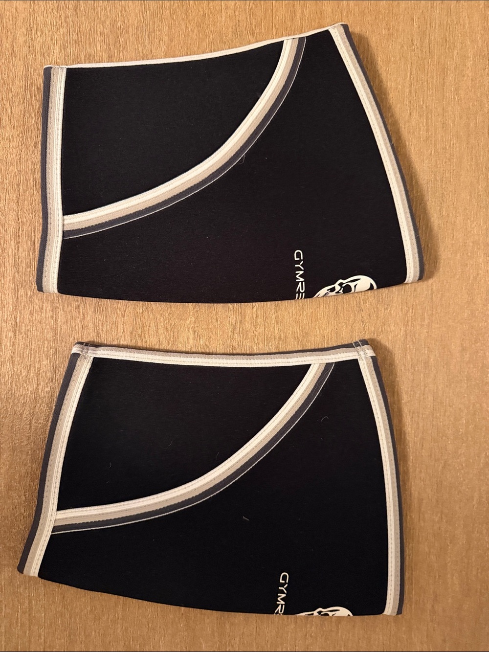 Black & White Gymreapers knee sleeves